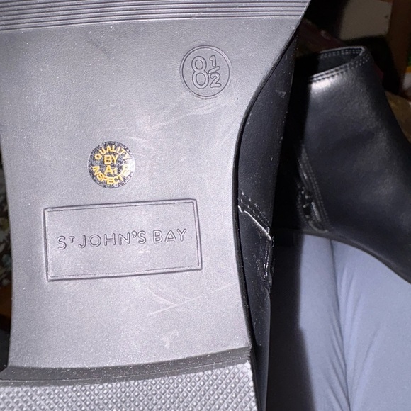 Black‎ Ankle Boots with Buckle - Picture 3 of 3